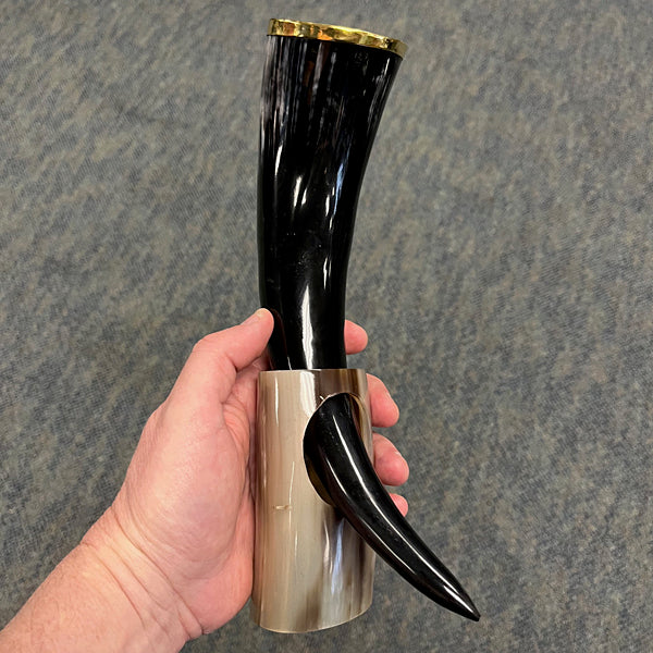 Drinking Horn w/ Horn Stand