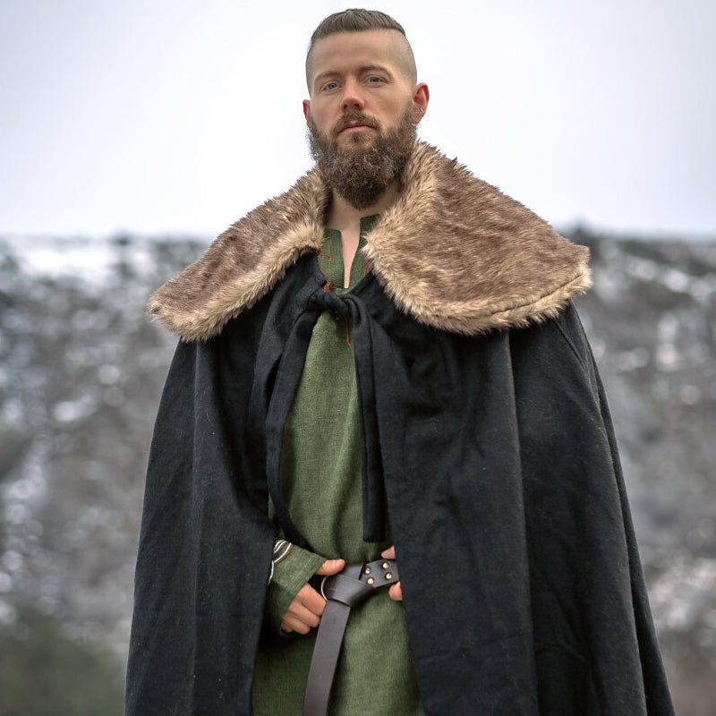 Black Cape w/ Faux Fur - Wool