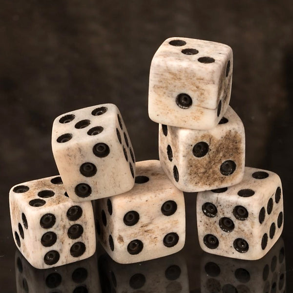 Viking Dice and Cup Set Taflkast Bone Dice Game / Rules Norse