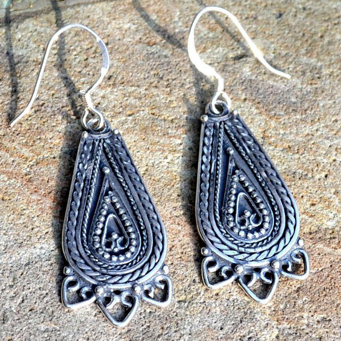 lada earrings