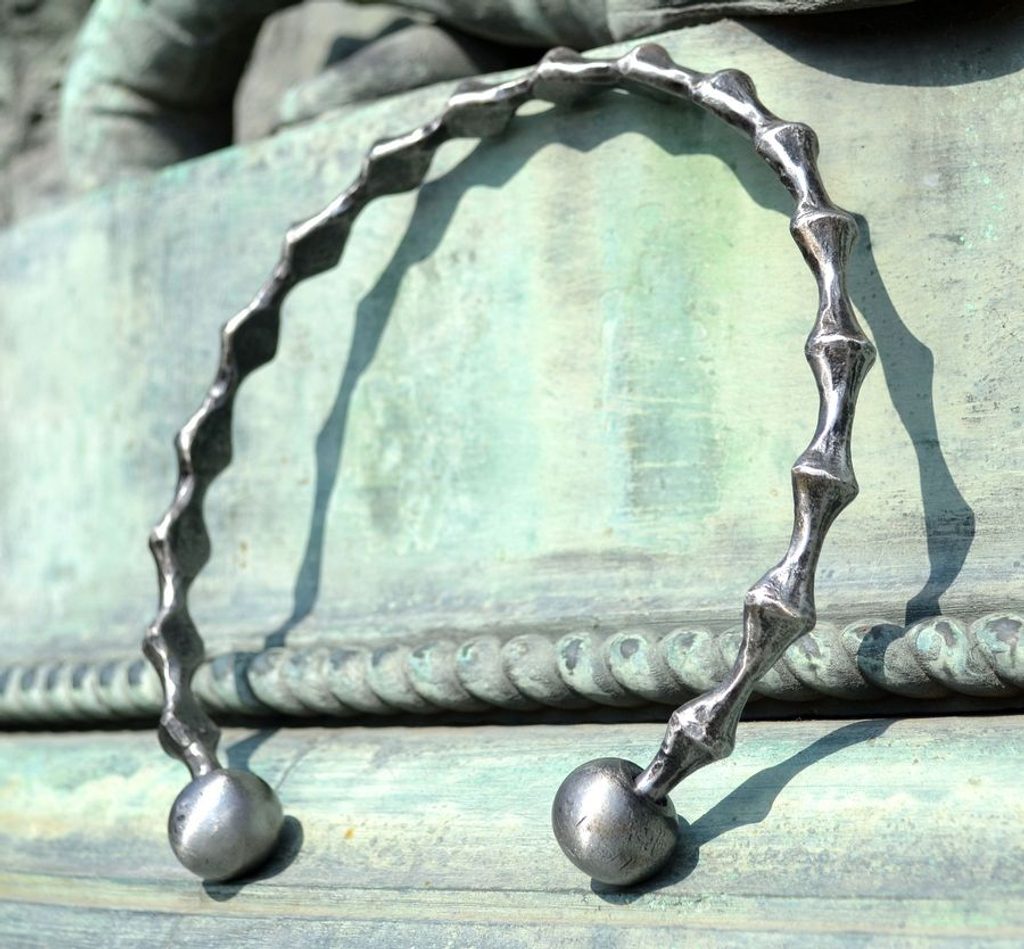 Hand-Forged Steel Torc Necklace | Dark Charcoal Patina