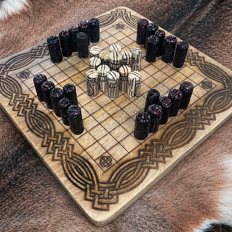 Large Hnefatafl Set - Bone