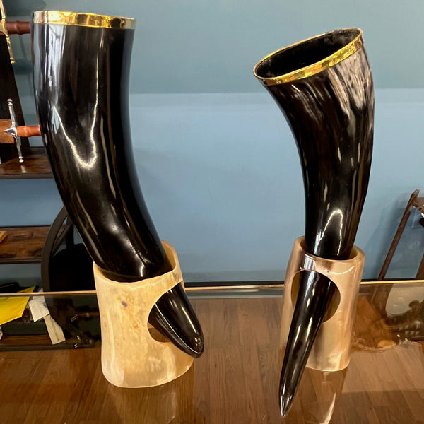 Drinking Horn w/ Horn Stand