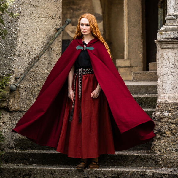 Red Cloak w/ Wolf Clasp - Wool