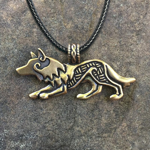 Wolf Pendant - Bronze