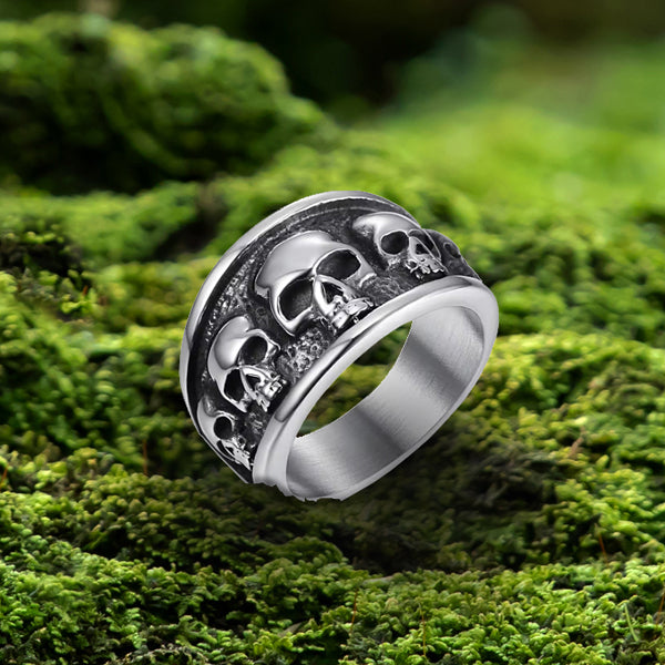 Wide Skulls Ring - Stainless Steel