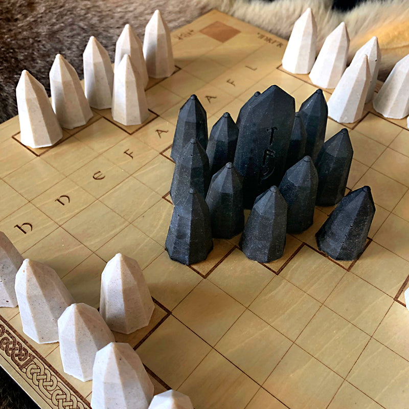  TOKZON Hnefatafl Viking Chess Set, Hnefatafl Board